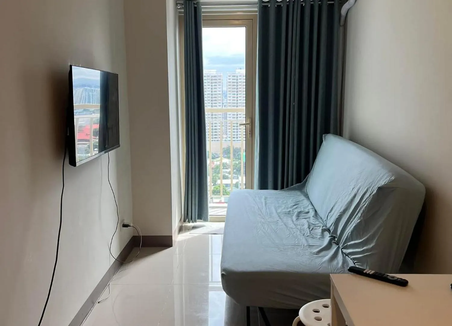 Smdc Coast Residences - The Happy Place Manila